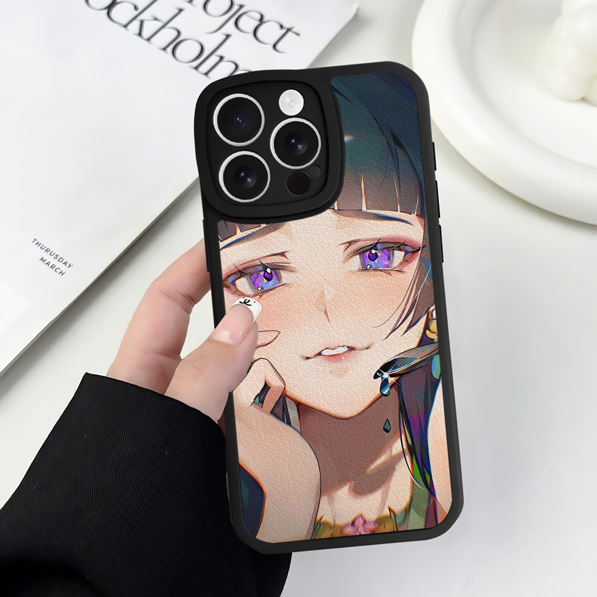 （画像用） 薬屋のひとりごと The Apothecary Diaries 【iPhone 16シリーズ対応】シリコンスマホケース（レザー調） 材質：シリコン